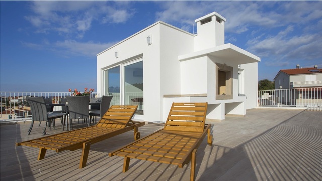 Luxury villa with sea view, 1st row 50m