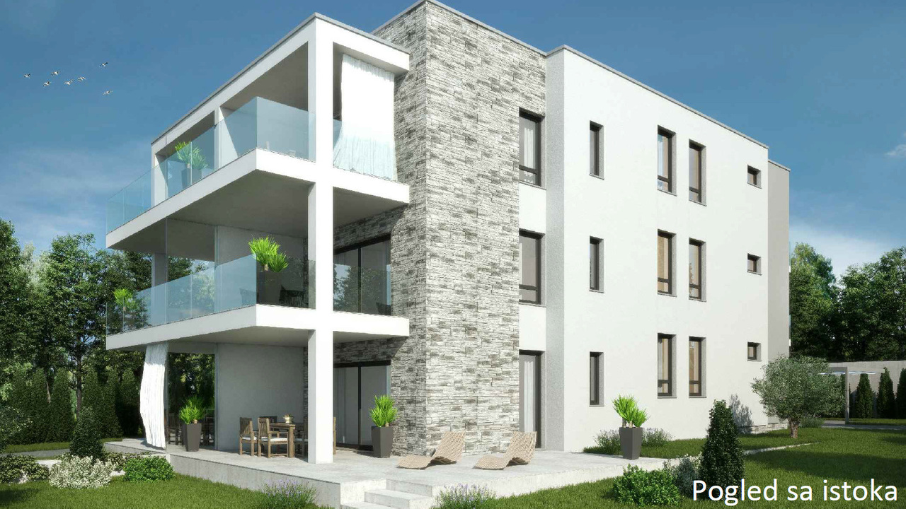 Apartment with pool in the first row by the sea, Turanj area
